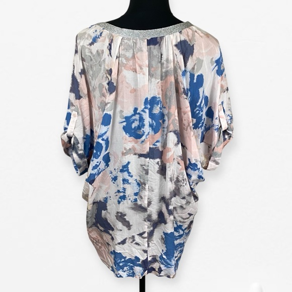 Juicy Couture Blue and Pink Flutter Short Sleeve V-Neck Blouse top XL - Picture 4 of 8